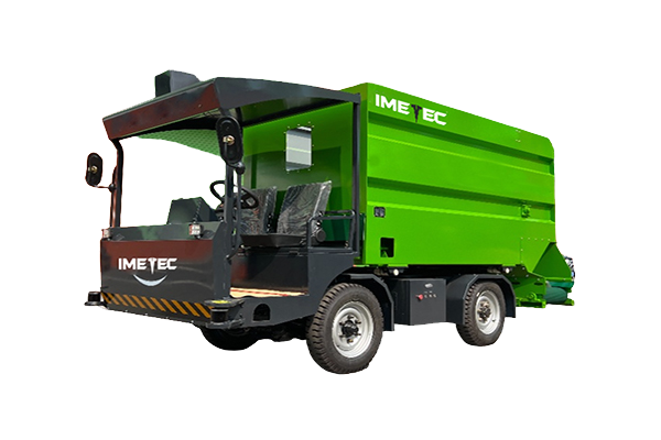 智能饲喂车侧面600x400.png